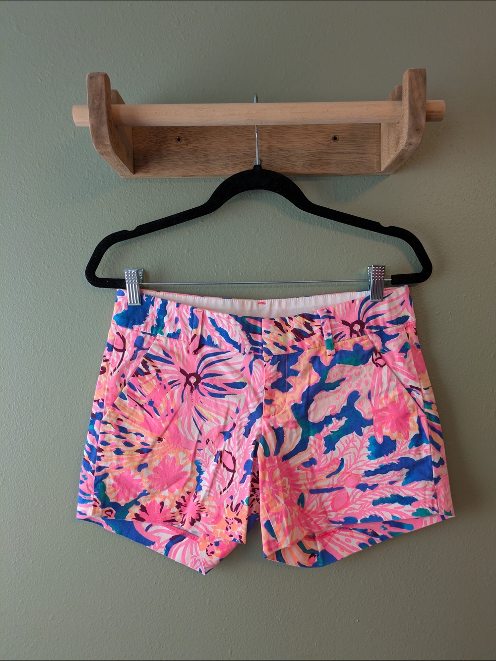 Lilly Pulitzer The Callahan Stretch Short 5" Inseam Navy Pink Floral